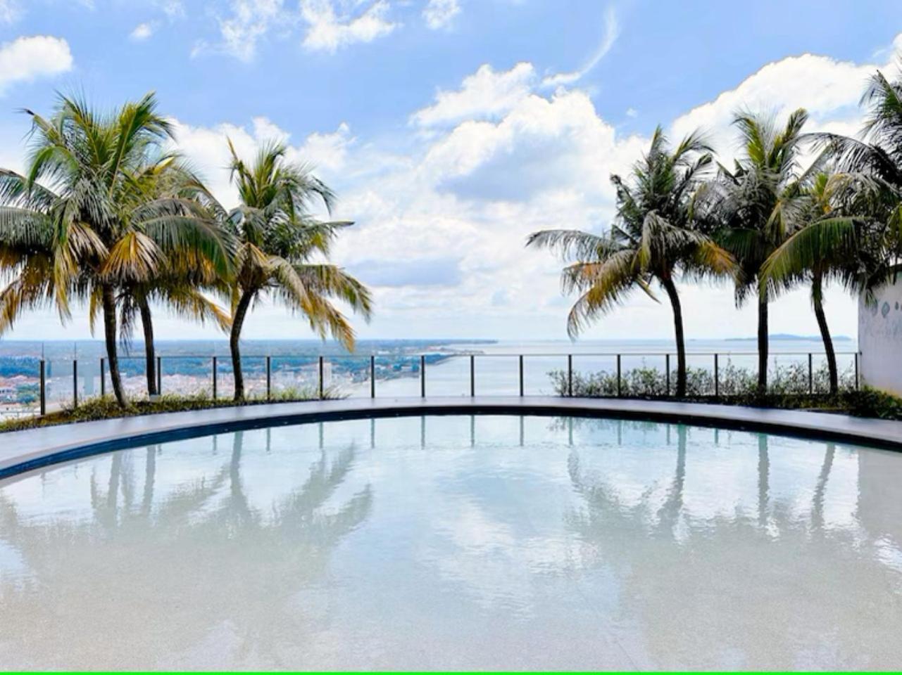 Silverscape Seaview Residence Melaka Exterior photo